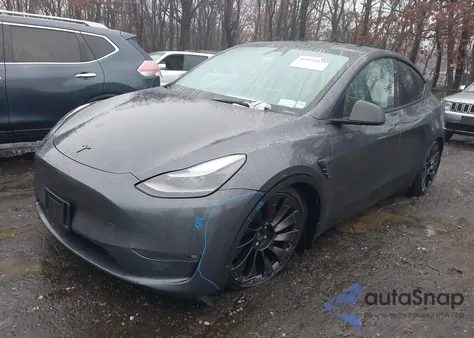2023 Tesla Model Y Performance Dual Motor All-Wheel Drive z USA, uszkodzony, nr VIN 7SAYGDEF1PF873659